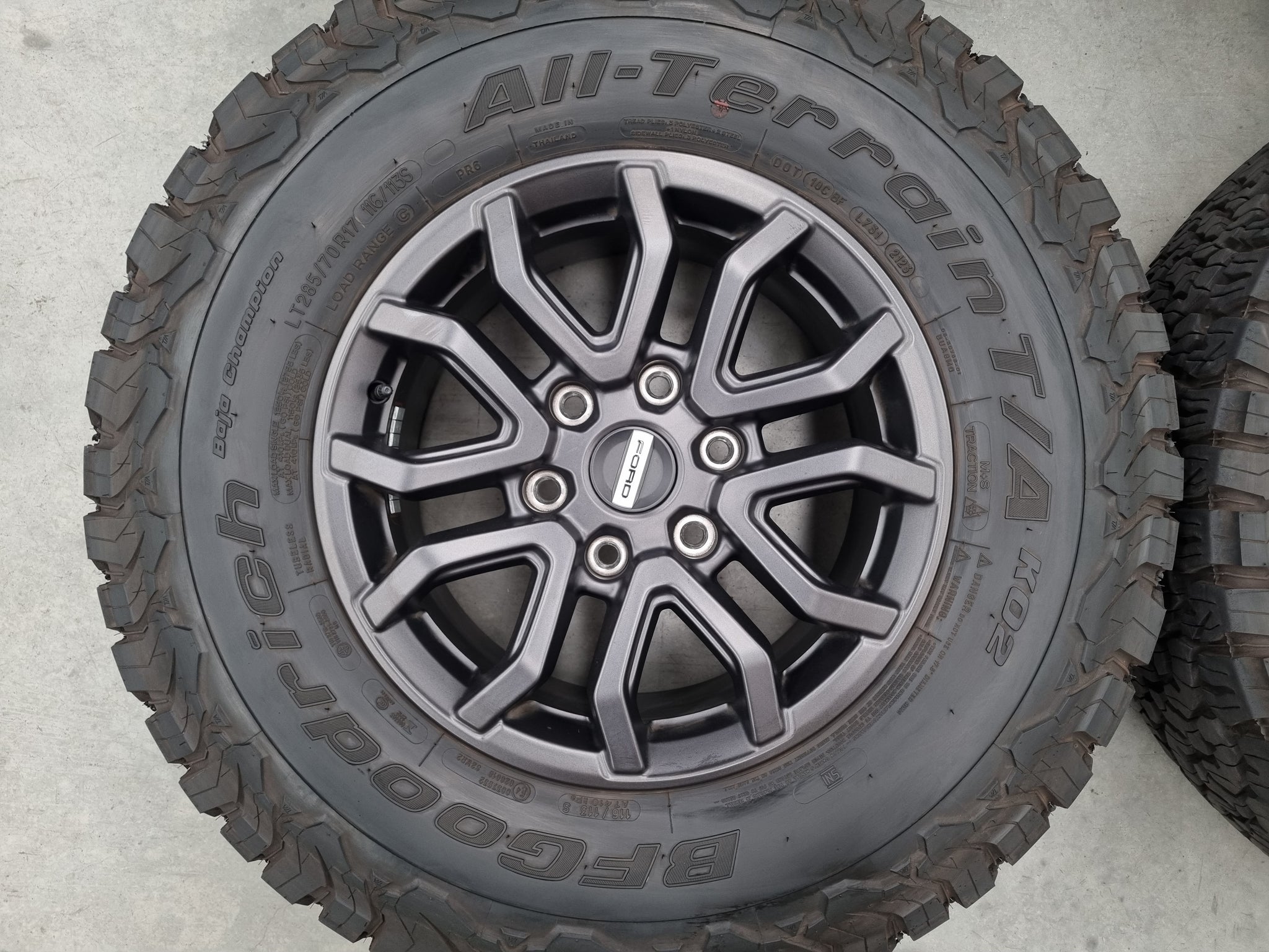 Load image into Gallery viewer, Genuine FORD Ranger Raptor 17 Inch Wheels and Tyres Set of 4