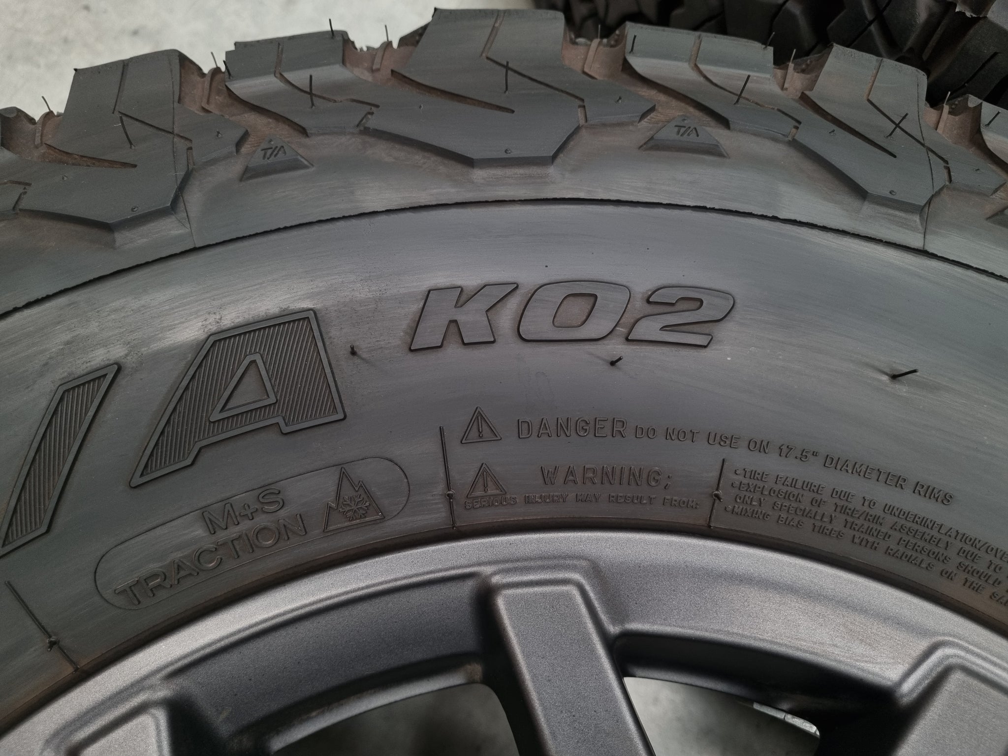 Load image into Gallery viewer, Genuine FORD Ranger Raptor 17 Inch Wheels and Tyres Set of 4