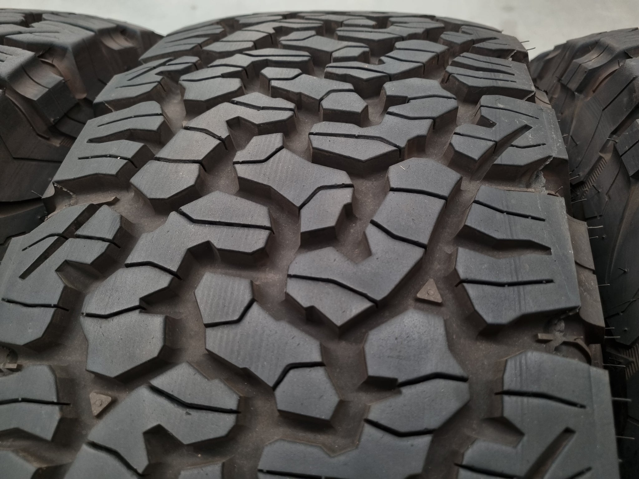 Load image into Gallery viewer, Genuine FORD Ranger Raptor 17 Inch Wheels and Tyres Set of 4