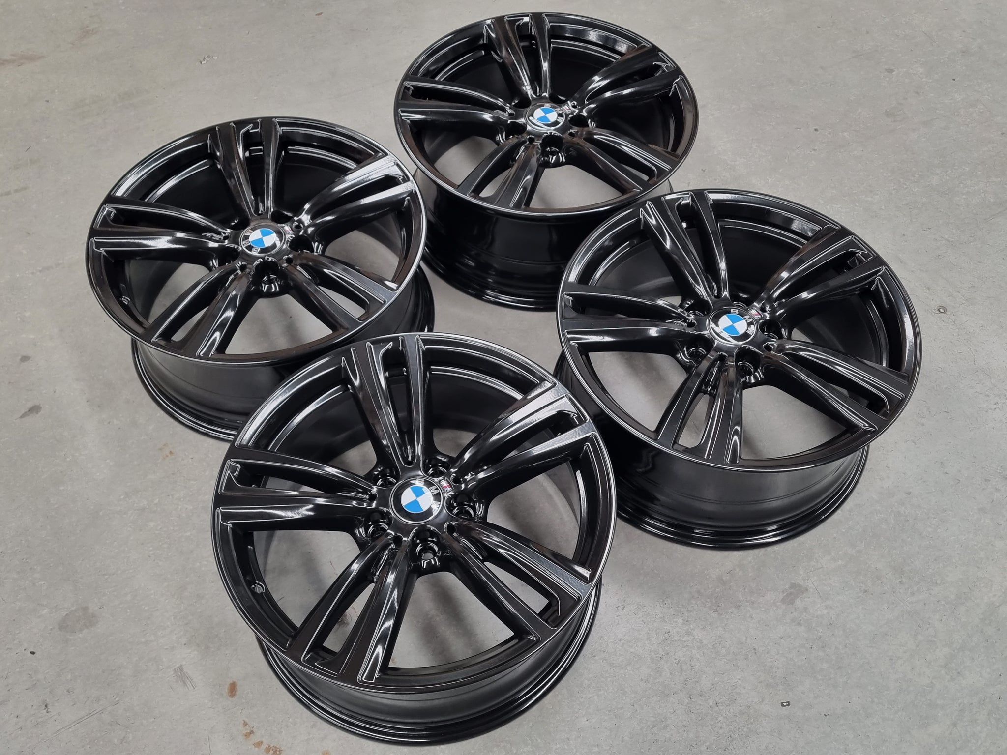 Load image into Gallery viewer, Genuine BMW 3 Series F30 F31 Style 442M Black 19 Inch Wheels Set of 4