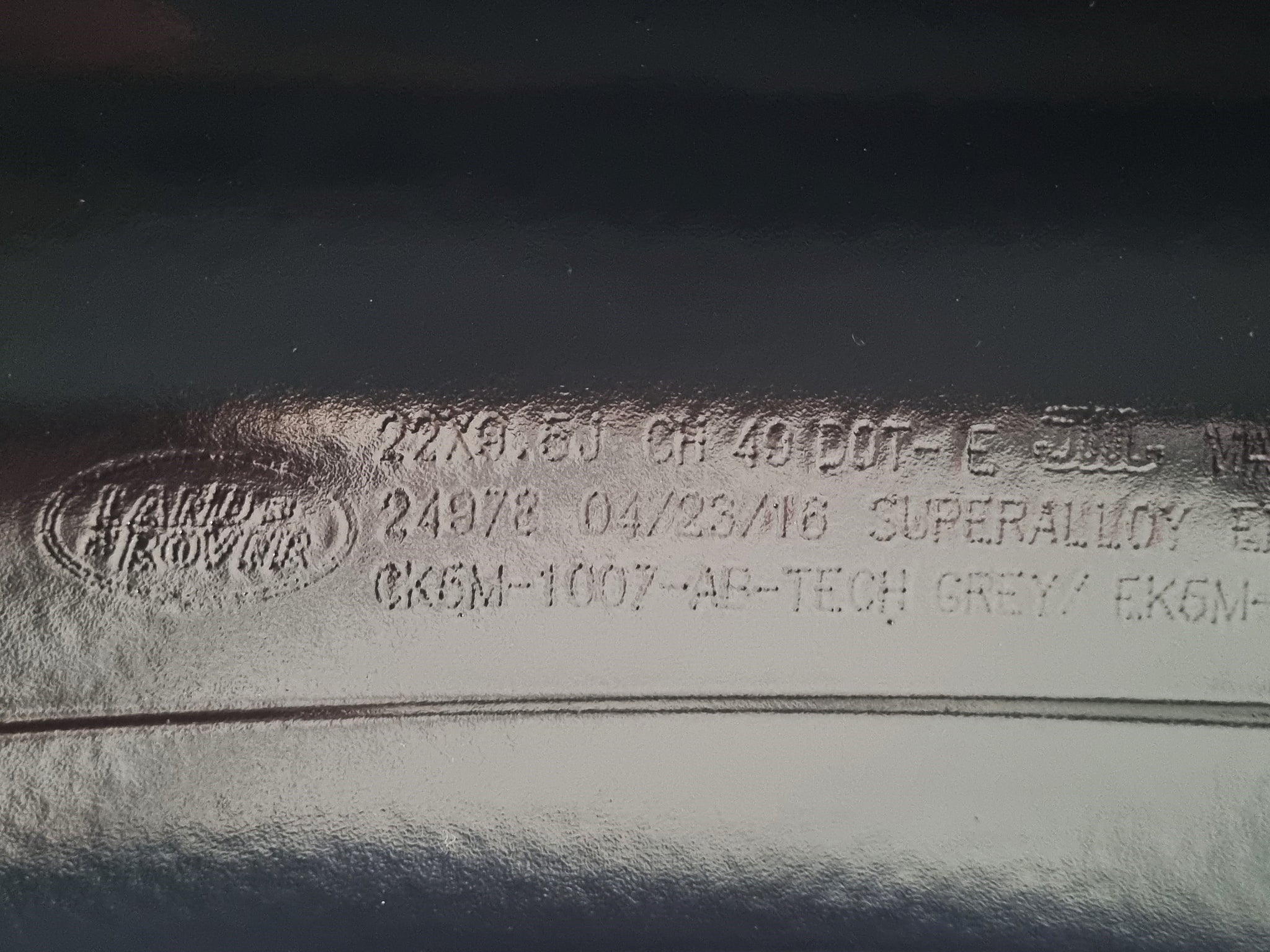 Load image into Gallery viewer, Genuine Range Rover Vogue Turbine Black 22 Inch Alloy Wheels Set of 4