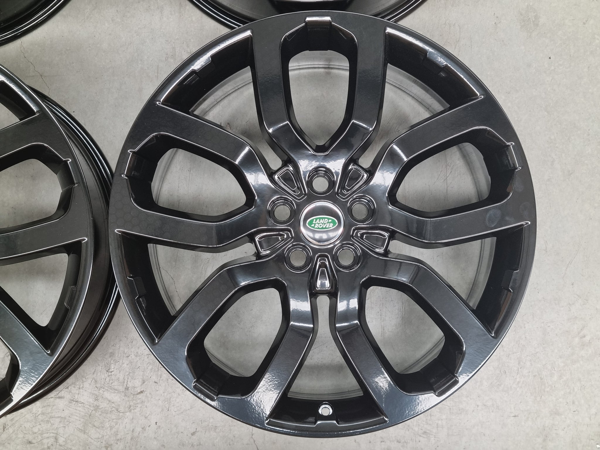 Load image into Gallery viewer, Genuine Range Rover Sport HSE Black 22 Inch Alloy Wheels Set of 4