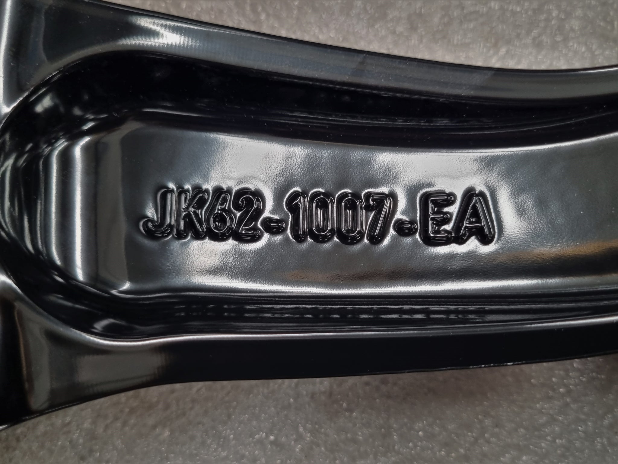 Load image into Gallery viewer, Genuine Range Rover Sport HSE 2020 Model 22 Inch Black Alloy Wheels Set of 4