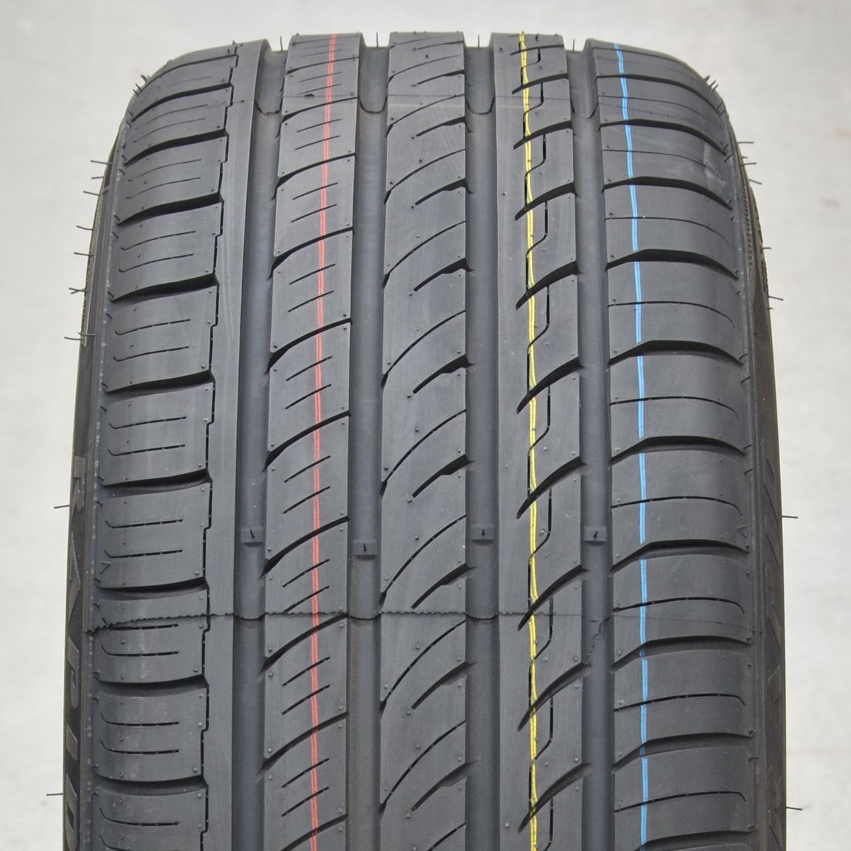 Load image into Gallery viewer, RAPID P609 245/35R19 93W