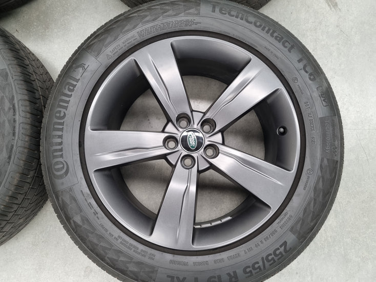 Load image into Gallery viewer, Genuine Range Rover Velar J8A2 19 Inch Wheels and Tyres Set of 4