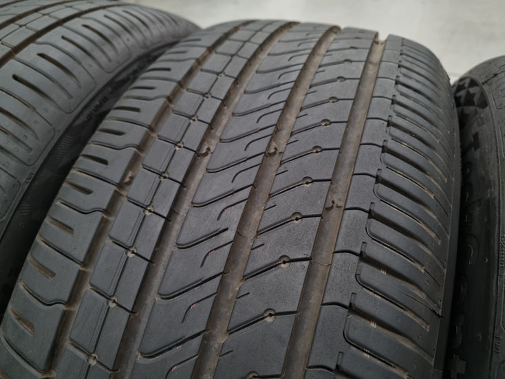 Load image into Gallery viewer, Genuine Range Rover Velar J8A2 19 Inch Wheels and Tyres Set of 4