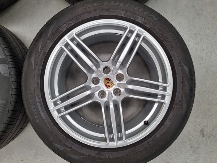 Load image into Gallery viewer, Genuine Porsche Macan 2021 Model 19 Inch Wheels and Tyres Set of 4