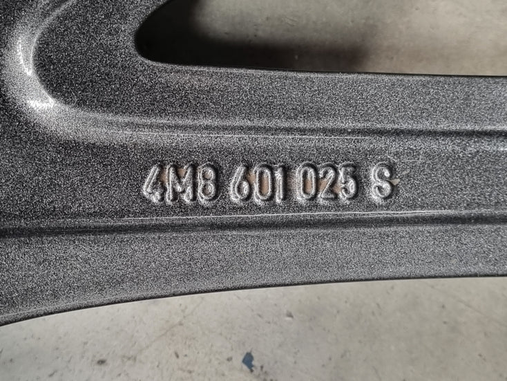 Load image into Gallery viewer, Genuine AUDI Q8 SQ8 21 Inch Wheels and Tyres Set of 4