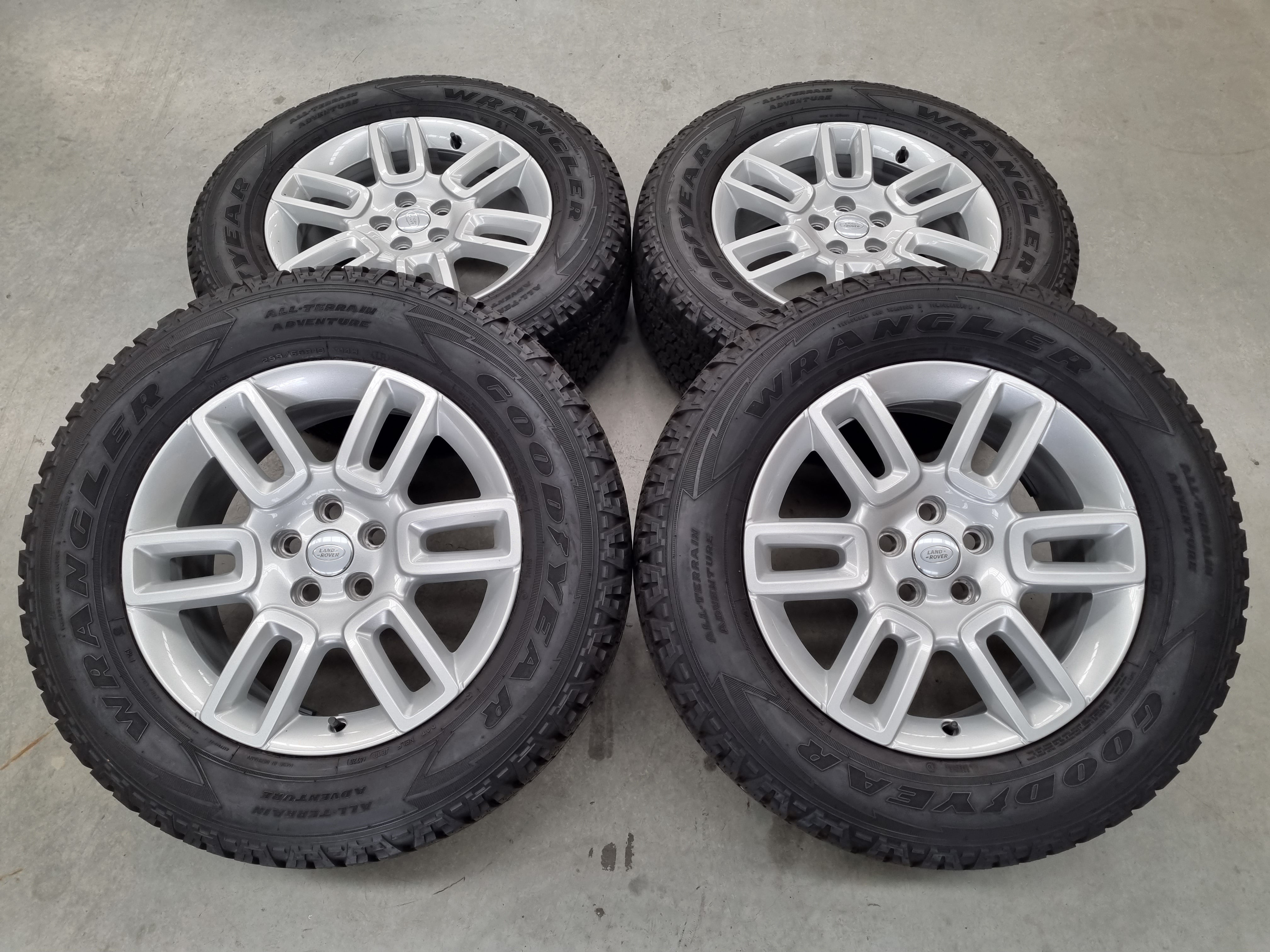 Genuine Land Rover Defender L663 Silver 19 Inch Wheels and Tyres Set o ...