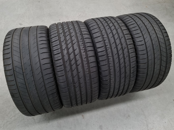 Load image into Gallery viewer, Genuine Porsche Cayenne Turbo 21 Inch Wheels and Tyres Set of 4