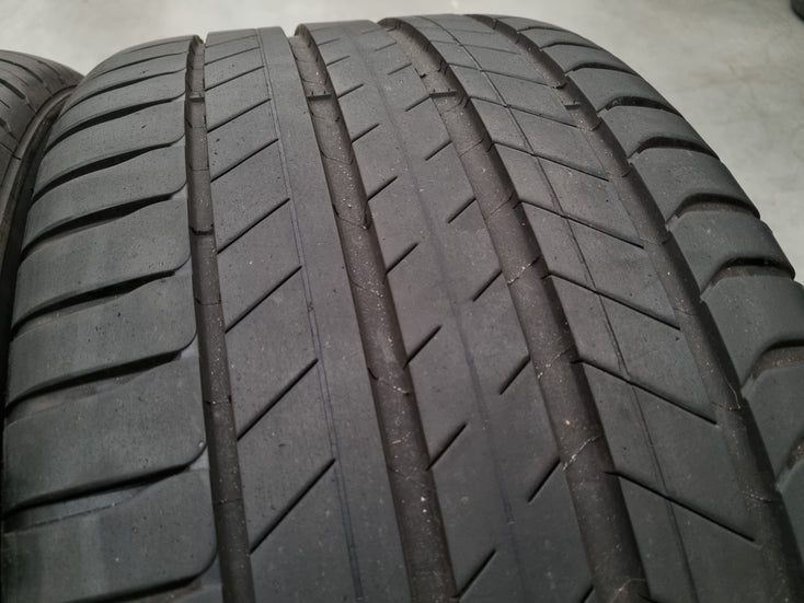 Load image into Gallery viewer, Genuine Porsche Cayenne Turbo 21 Inch Wheels and Tyres Set of 4