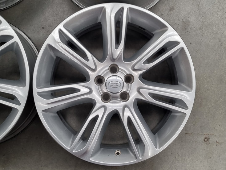 Load image into Gallery viewer, Genuine Range Rover Velar J8A2 20 Inch Silver Alloy Wheels Set of 4