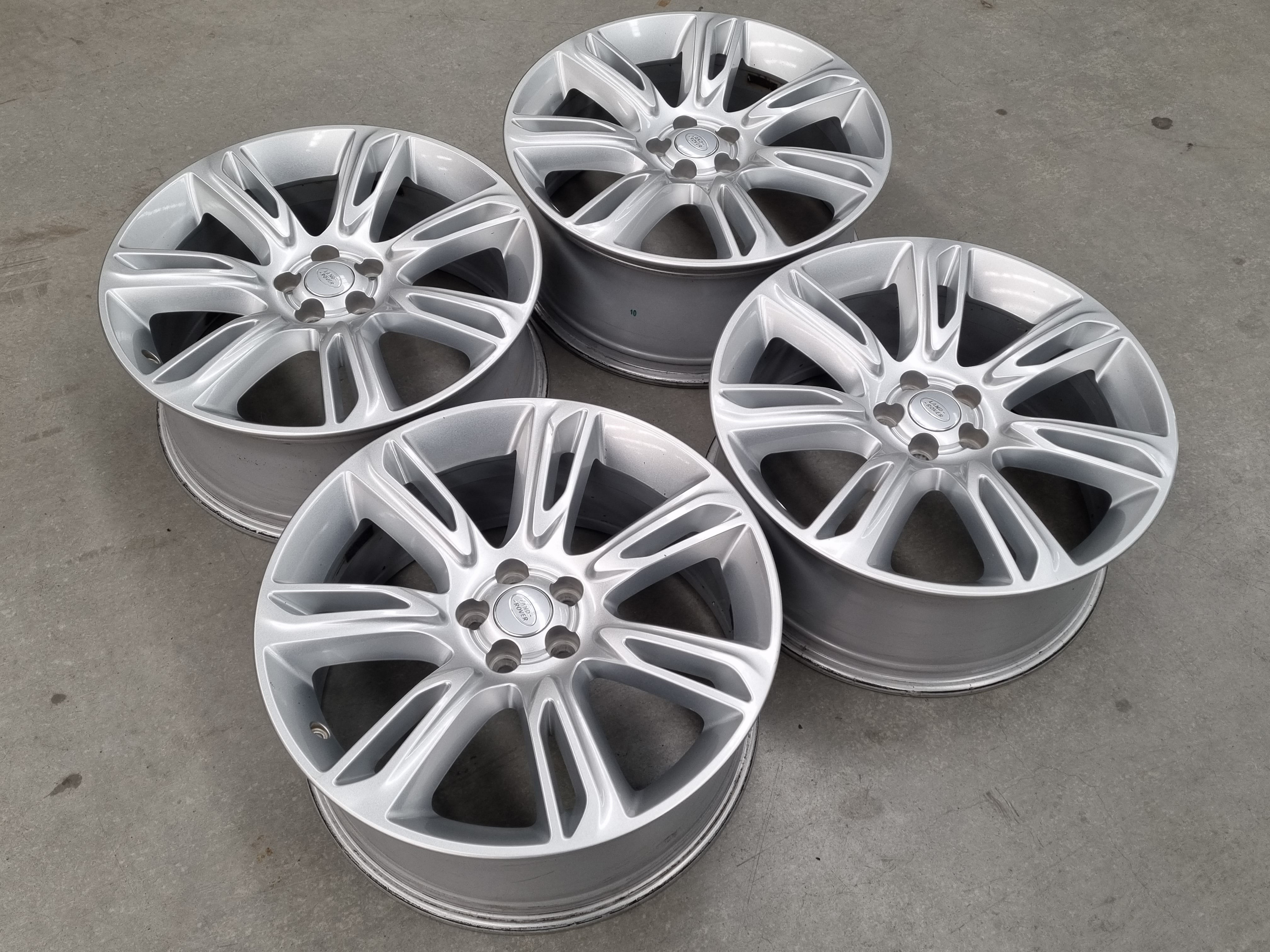 Genuine Range Rover Velar J8A2 20 Inch Silver Alloy Wheels Set of 4 ...
