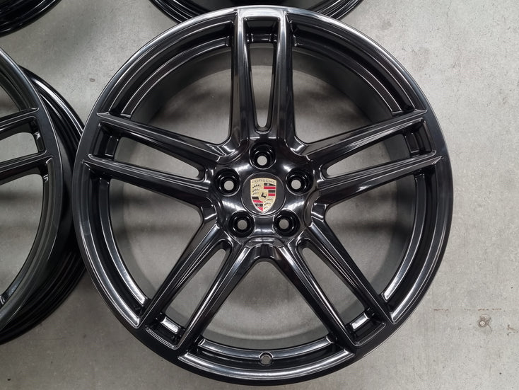 Load image into Gallery viewer, Genuine Porsche Macan 2021 Model 20 Inch Black Wheels Set of 4