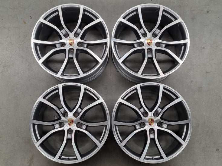 Load image into Gallery viewer, Genuine Porsche Cayenne 2020 Turbo 21 Inch Exclusive Design Wheels Set of 4