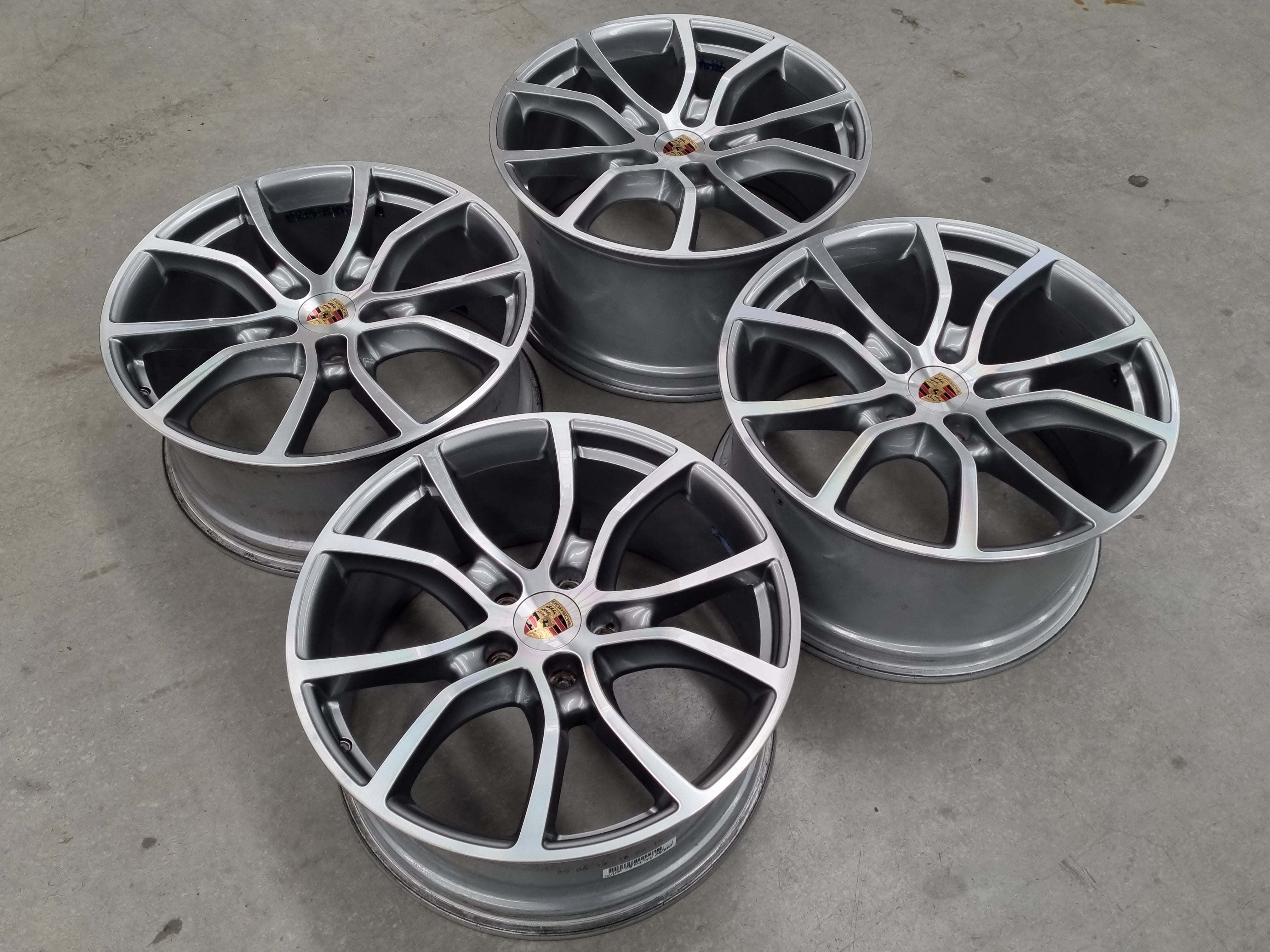 Genuine Porsche Cayenne 2020 Turbo 21 Inch Exclusive Design Wheels Set ...