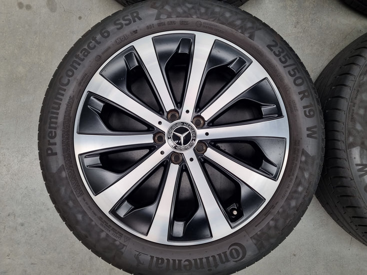 Load image into Gallery viewer, Genuine Mercedes Benz GLB X247 19 Inch Wheels and Tyres Set of 4