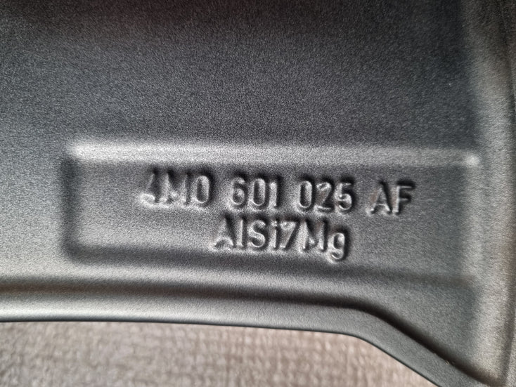 Load image into Gallery viewer, Genuine AUDI Q7 Model 4M Quattro Design 20 Inch Alloy Wheels Set of 4
