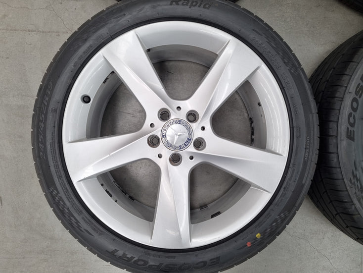 Load image into Gallery viewer, Genuine Mercedes Benz V-Class Viano Vito 19 Inch Wheels and Tyres Set of 4
