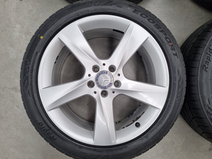 Load image into Gallery viewer, Genuine Mercedes Benz V-Class Viano Vito 19 Inch Wheels and Tyres Set of 4