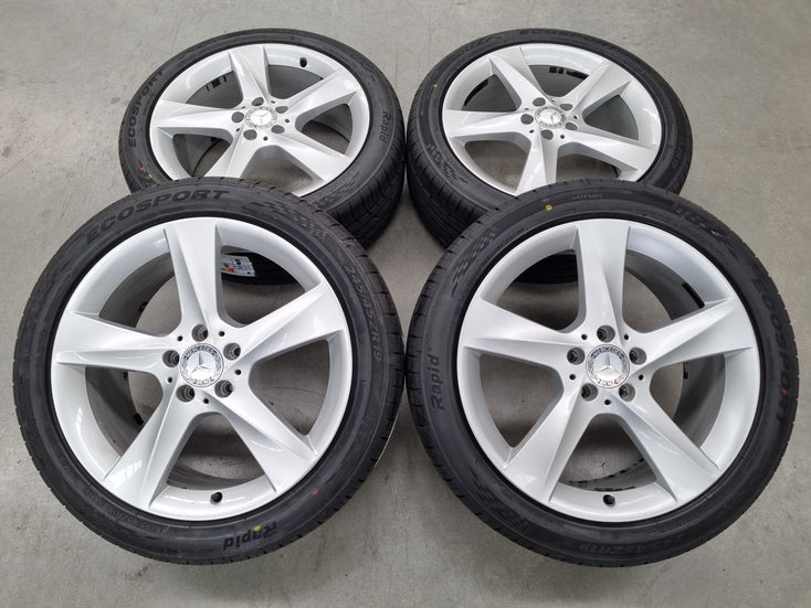 Load image into Gallery viewer, Genuine Mercedes Benz V-Class Viano Vito 19 Inch Wheels and Tyres Set of 4
