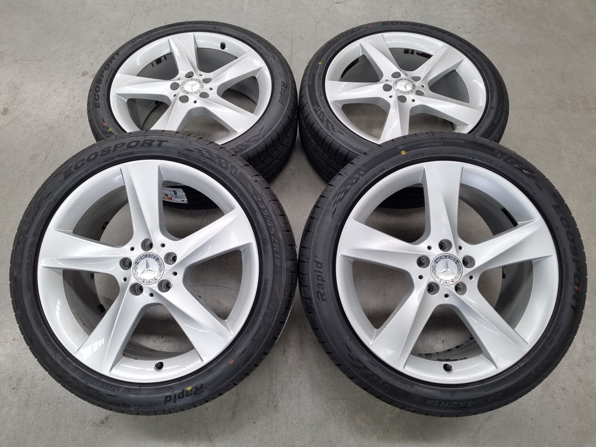 Genuine Mercedes Benz V-Class Viano Vito 19 Inch Wheels and Tyres Set ...