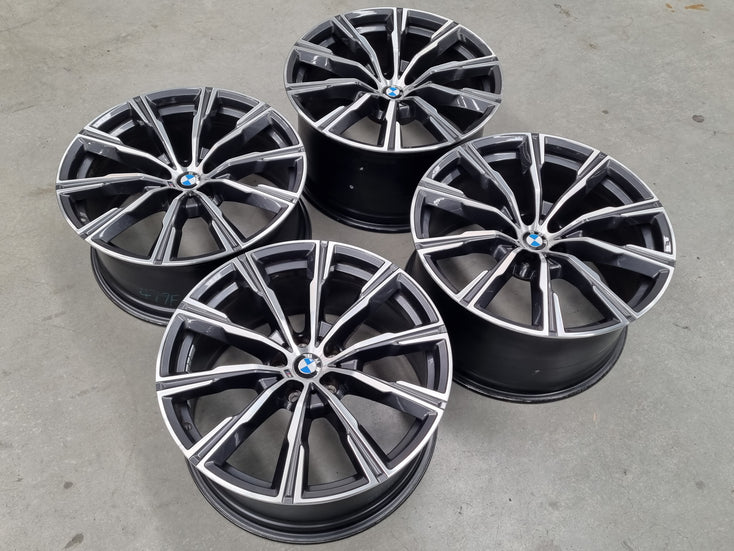 Load image into Gallery viewer, Genuine BMW X5 G05 and X6 G06 Style M740 20 Inch Alloy Wheels Set of 4