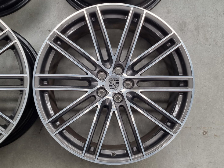 Load image into Gallery viewer, Genuine Porsche Macan 2022 Turbo 21 Inch Wheels Set of 4