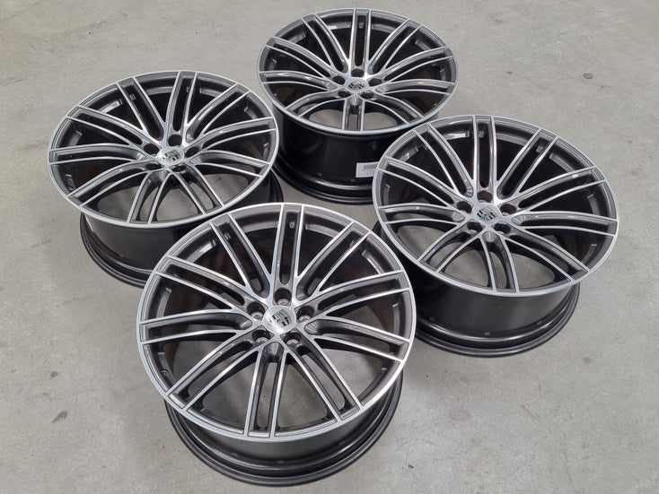 Load image into Gallery viewer, Genuine Porsche Macan 2022 Turbo 21 Inch Wheels Set of 4