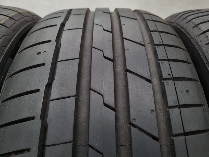 Load image into Gallery viewer, Genuine Mercedes Benz AMG A250 W177 18 Inch Wheels and Tyres Set of 4