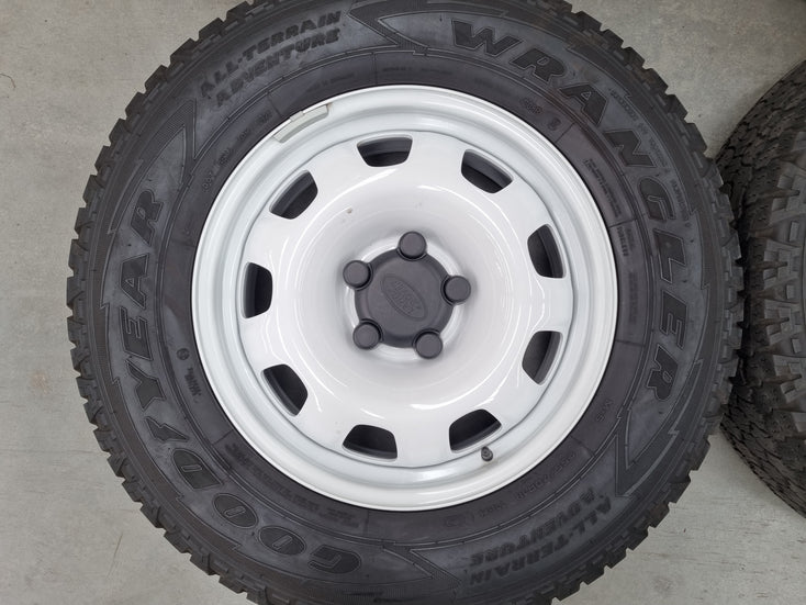 Load image into Gallery viewer, Genuine Land Rover Defender L663 Steel White 18 Inch Wheels and Tyres Set of 5