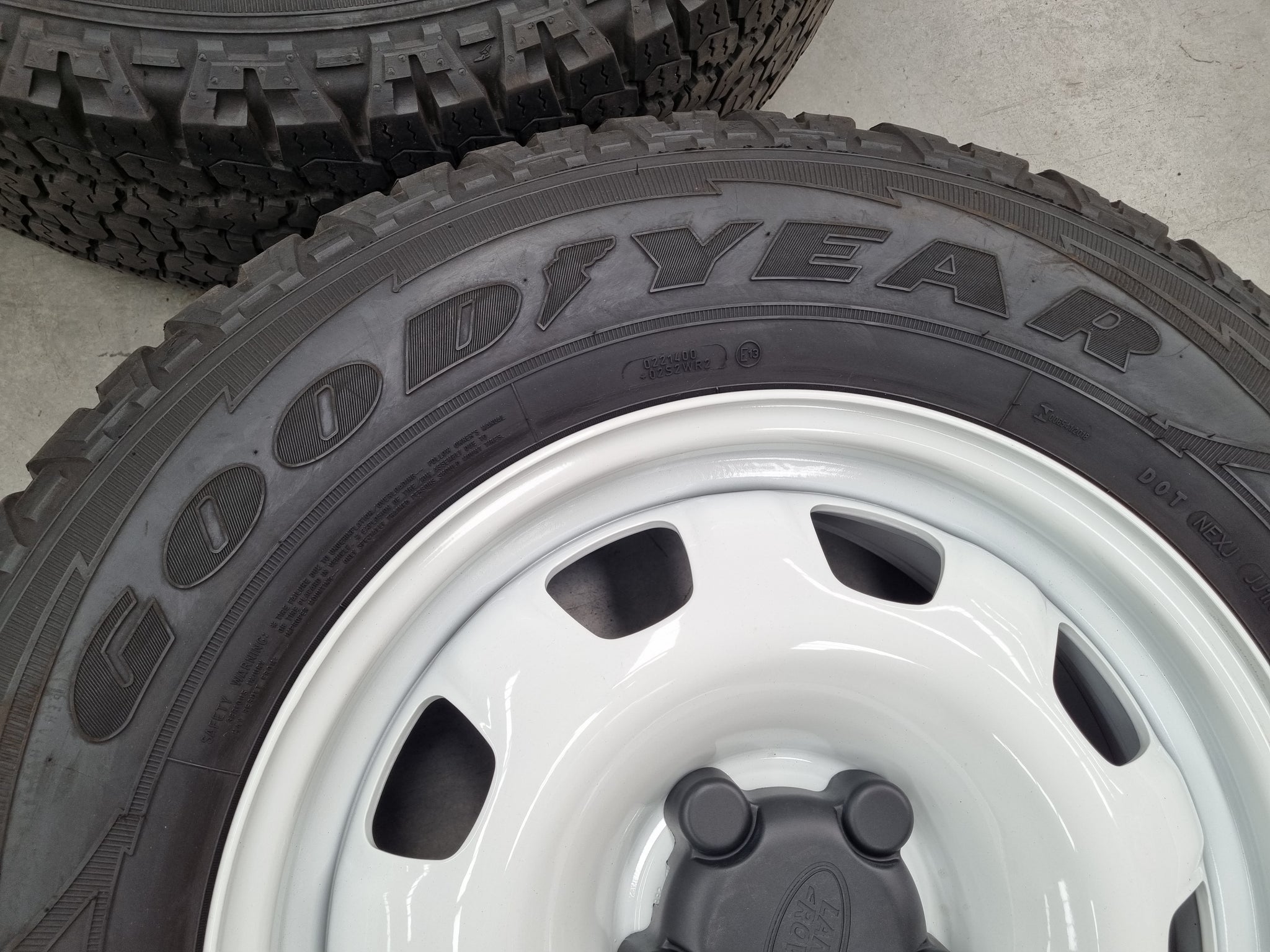Land Rover Defender White Rims Genuine Land Rover Defender L663 Steel White 18 Inch Wheels and Tyres ...