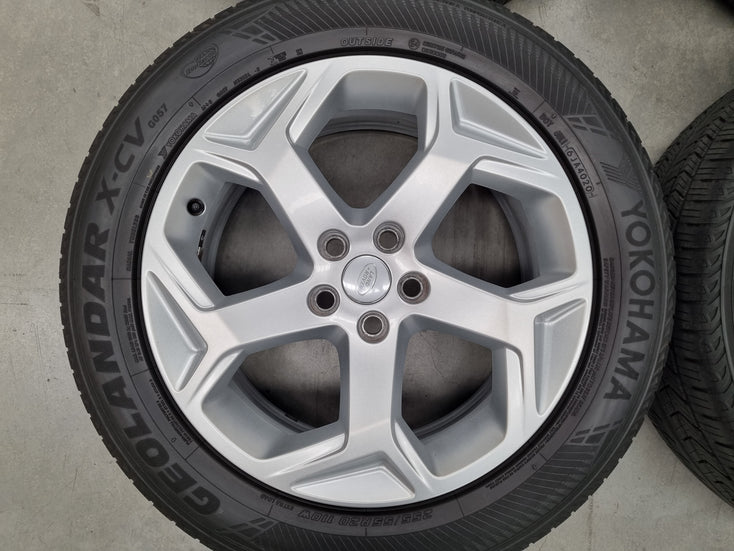 Load image into Gallery viewer, Genuine Range Rover Sport 2021 20 Inch Silver Wheels and Tyres Set of 4