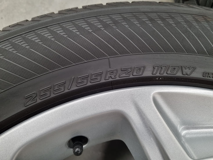 Load image into Gallery viewer, Genuine Range Rover Sport 2021 20 Inch Silver Wheels and Tyres Set of 4