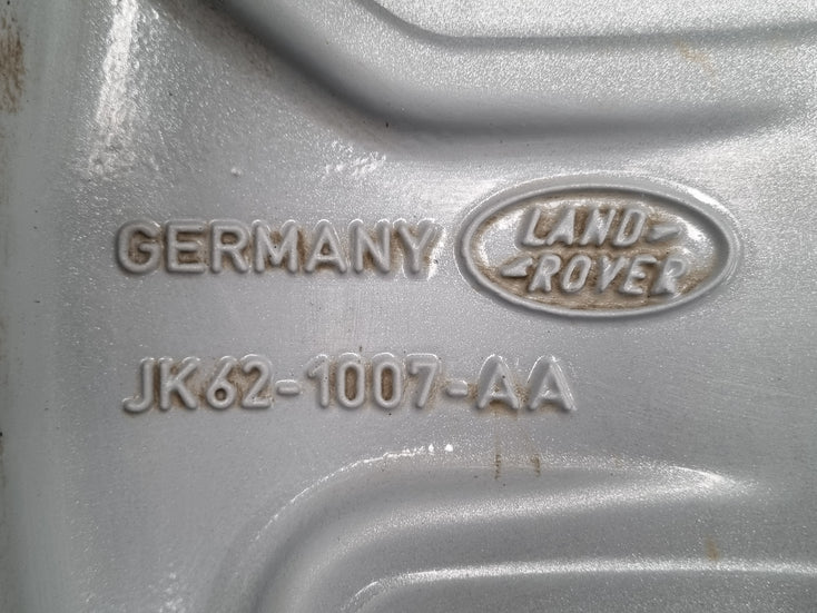 Load image into Gallery viewer, Genuine Range Rover Sport 2021 20 Inch Silver Wheels and Tyres Set of 4