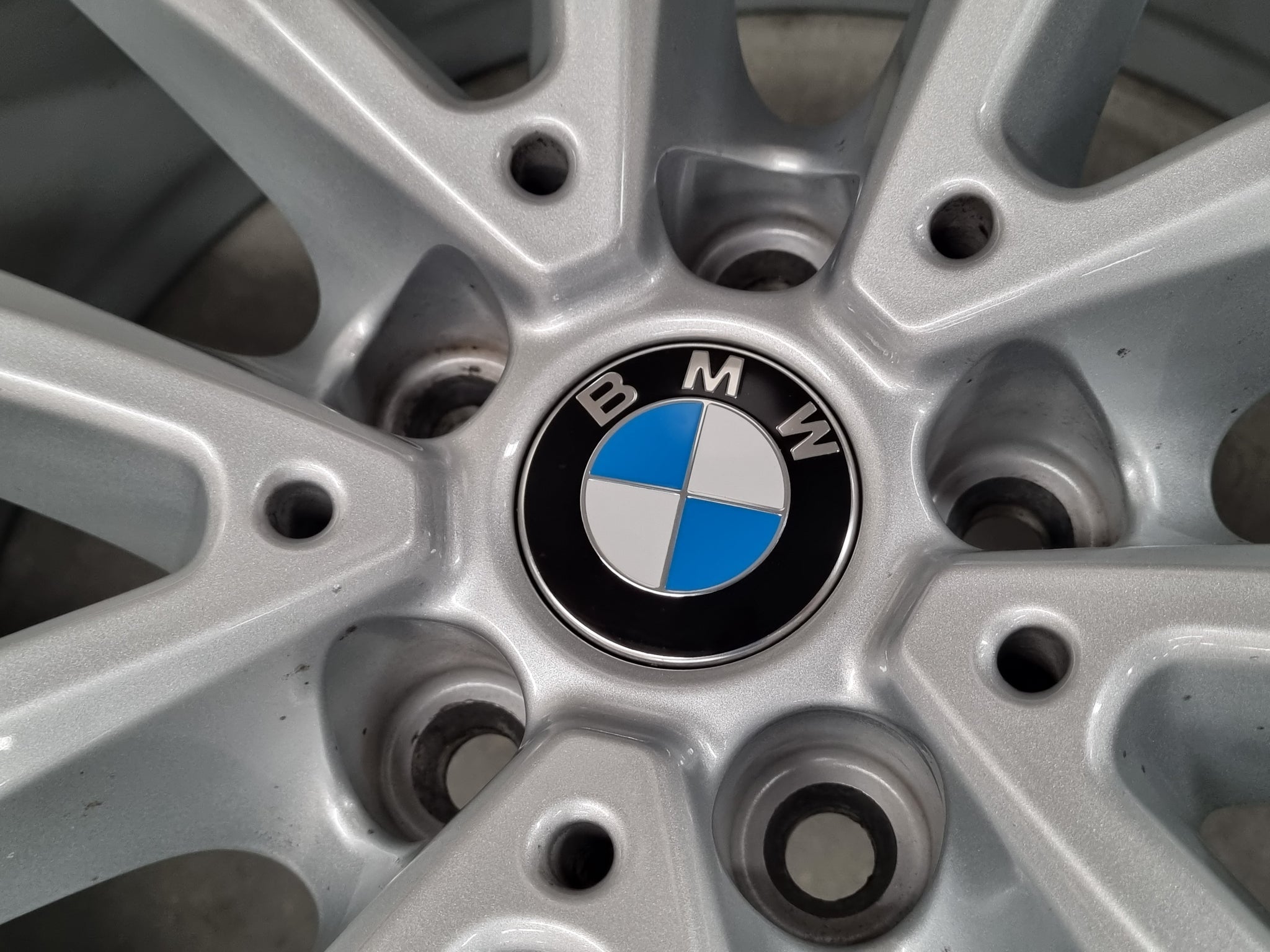 Load image into Gallery viewer, Genuine BMW X7 G07 Style 750 20 Inch Silver Alloy Wheels Set of 4
