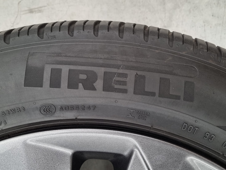 Load image into Gallery viewer, Genuine Land Rover Discovery Sport 19 Inch LK72 Wheels and Tyres Set of 4