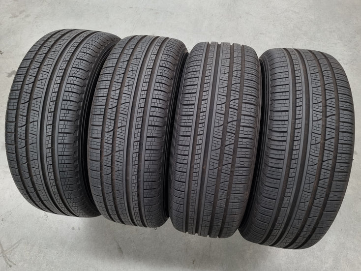 Load image into Gallery viewer, Genuine Range Rover Evoque BJ32 18 Inch Wheels and Tyres Set of 4