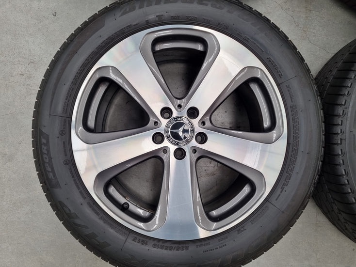 Load image into Gallery viewer, Genuine Mercedes Benz GLC250 X253 19 Inch Wheels and Tyres