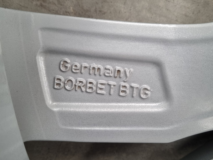Load image into Gallery viewer, Genuine Volkswagen Touareg CR 20 Inch Wheels and Tyres Set of 4
