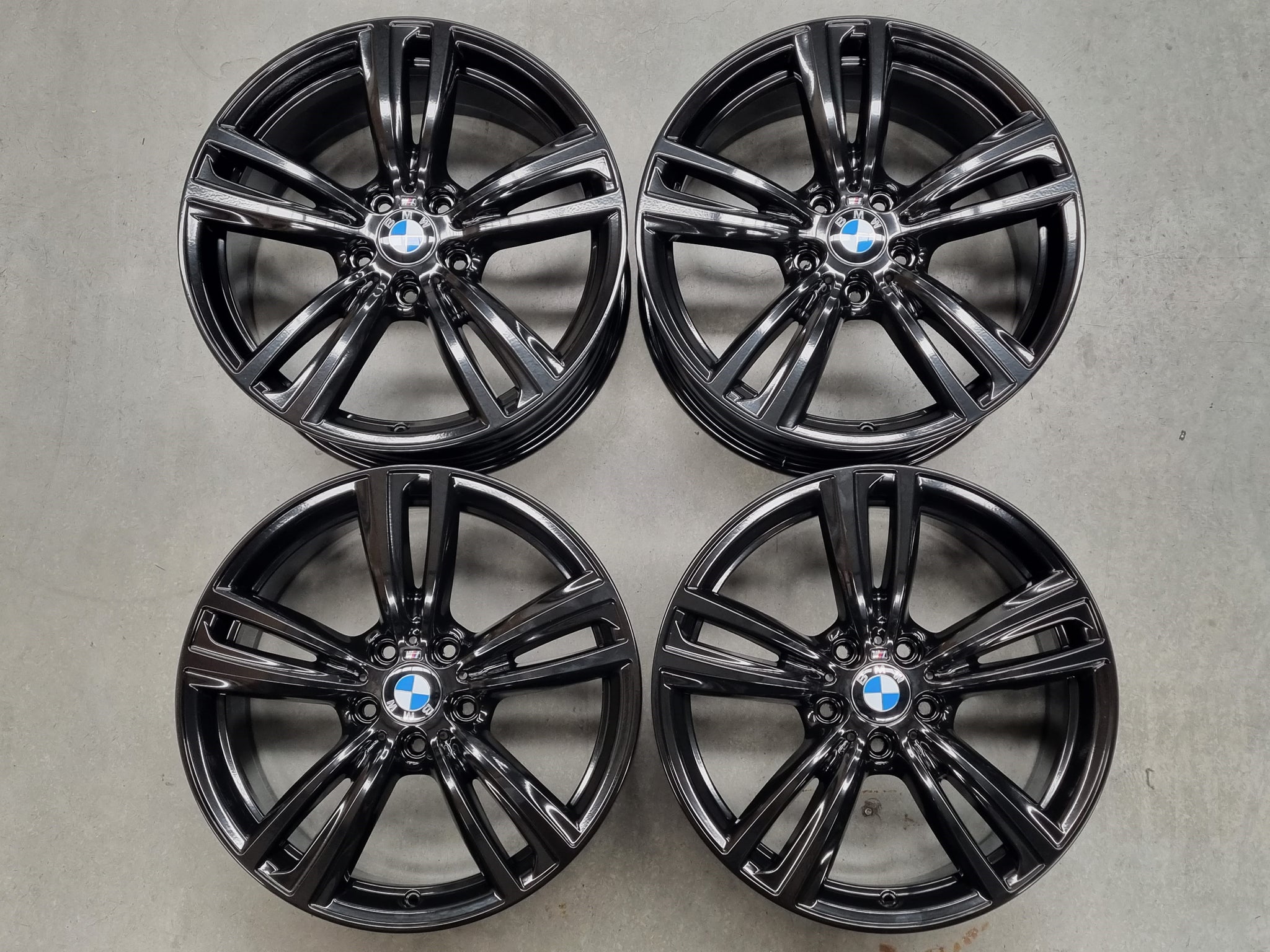 19インチ マットブラックホイール bmw f31 f30 Genuine BMW 3 Series F30 F31 Style 442M Black 19 Inch Wheels Set