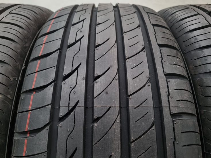 Load image into Gallery viewer, Genuine AUDI Q3 18 Inch Wheels and New Tyres Set of 4