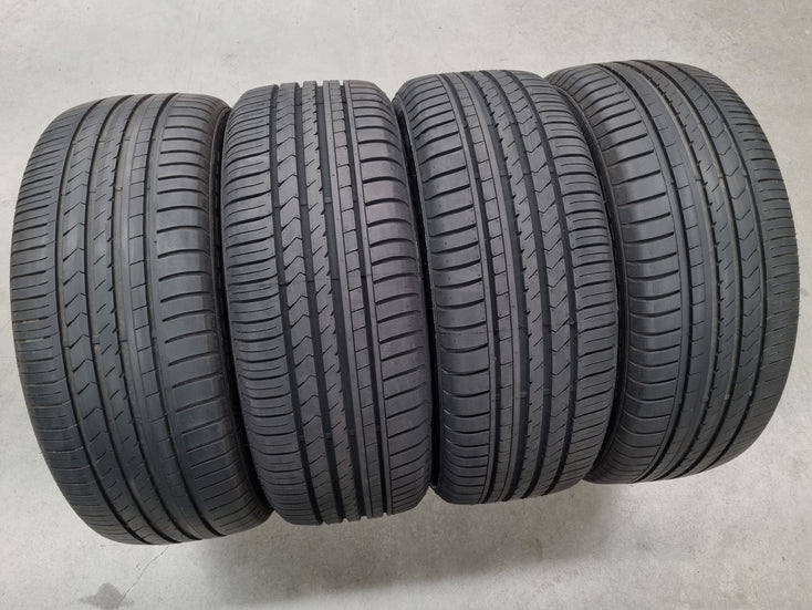Load image into Gallery viewer, Genuine AUDI Q3 18 Inch Silver Wheels and Tyres Set of 4