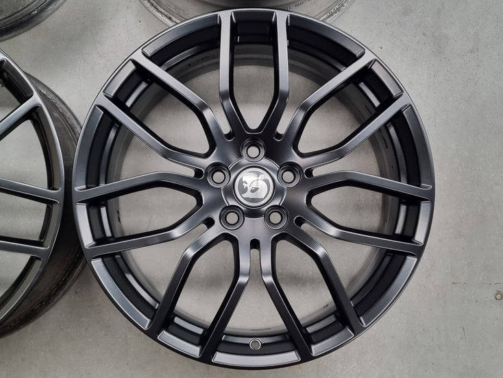 Load image into Gallery viewer, Genuine HOLDEN HSV VF GTS 25TH ANNIVERSARY 20 Inch Forged Wheels Set of 4