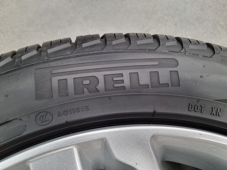 Load image into Gallery viewer, Genuine Range Rover Sport 21 Inch DK62 Silver Wheel and Tyre Single