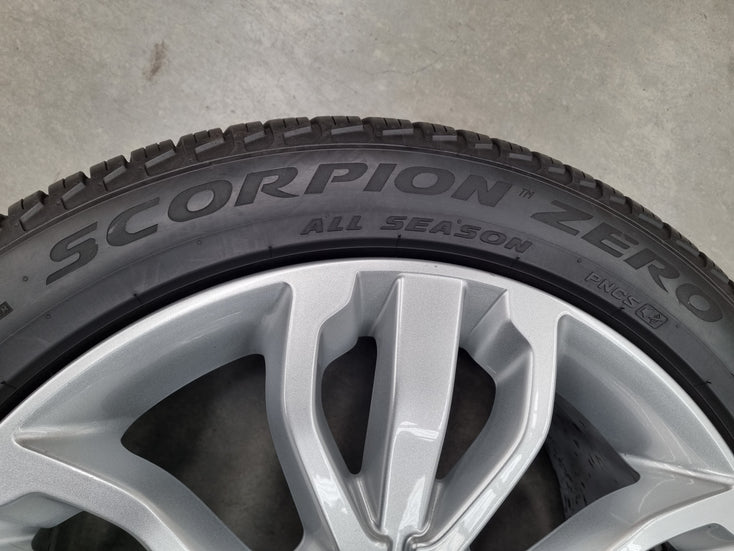 Load image into Gallery viewer, Genuine Range Rover Sport 21 Inch DK62 Silver Wheel and Tyre Single