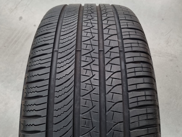Load image into Gallery viewer, Genuine Range Rover Sport 21 Inch DK62 Silver Wheel and Tyre Single