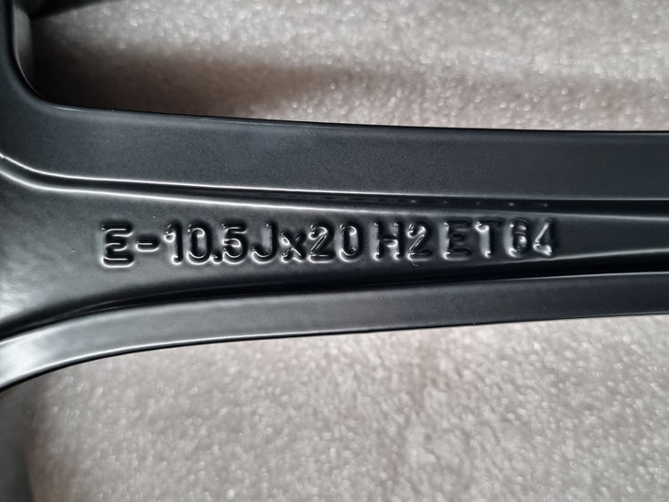 Load image into Gallery viewer, Genuine Porsche Cayenne 2021 Sport 20 Inch Black Wheels Set of 4