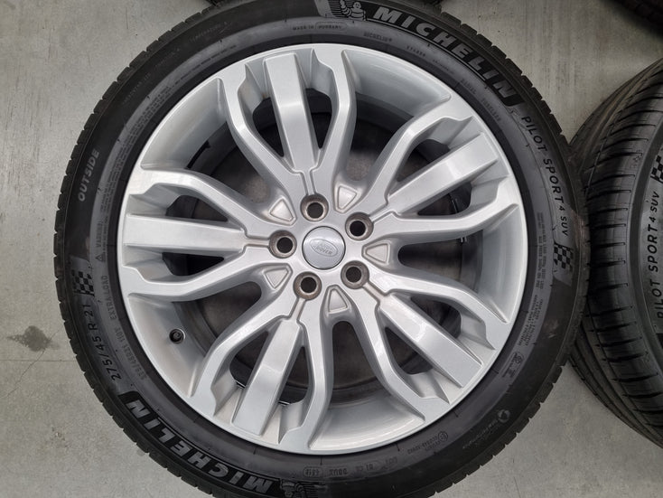 Load image into Gallery viewer, Genuine Range Rover Sport 21 Inch DK62 Silver Wheels and Tyres Set of 4