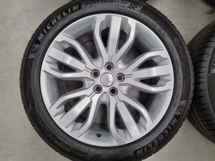 Load image into Gallery viewer, Genuine Range Rover Sport 21 Inch DK62 Silver Wheels and Tyres Set of 4